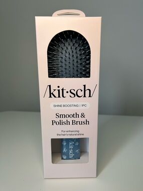 NIB Kitsch Coastal Cottage Smooth & Polish Brush Limited Edition